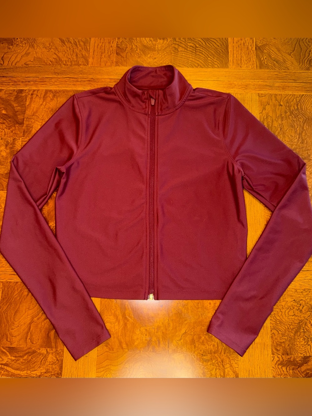 Old Navy Active Cropped Yoga Jacket wine color  size S